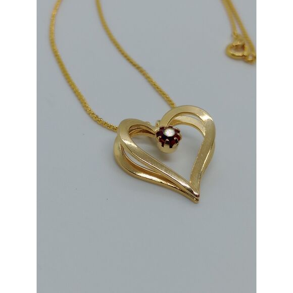 Vintage Prong Set Red Rhinestone Gold Tone Heart 16" Pendant Necklace - Picture 4 of 6